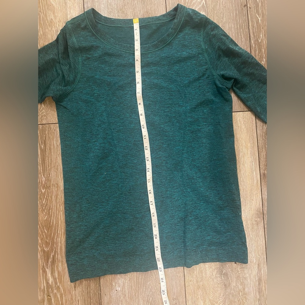 Lululemon Everglade Green Long Sleeve Activewear Top - XS - Picture 6 of 7